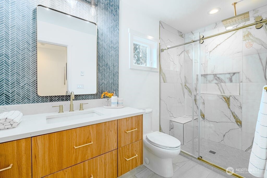 1518 NE 106th Street , Seattle, WA 98125