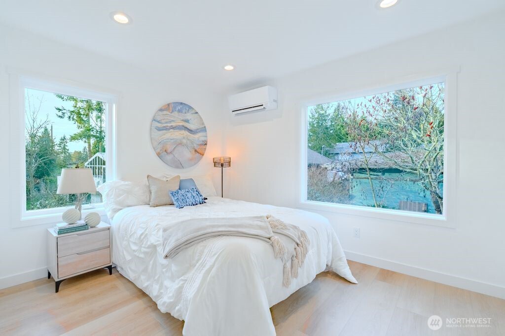 1518 NE 106th Street , Seattle, WA 98125