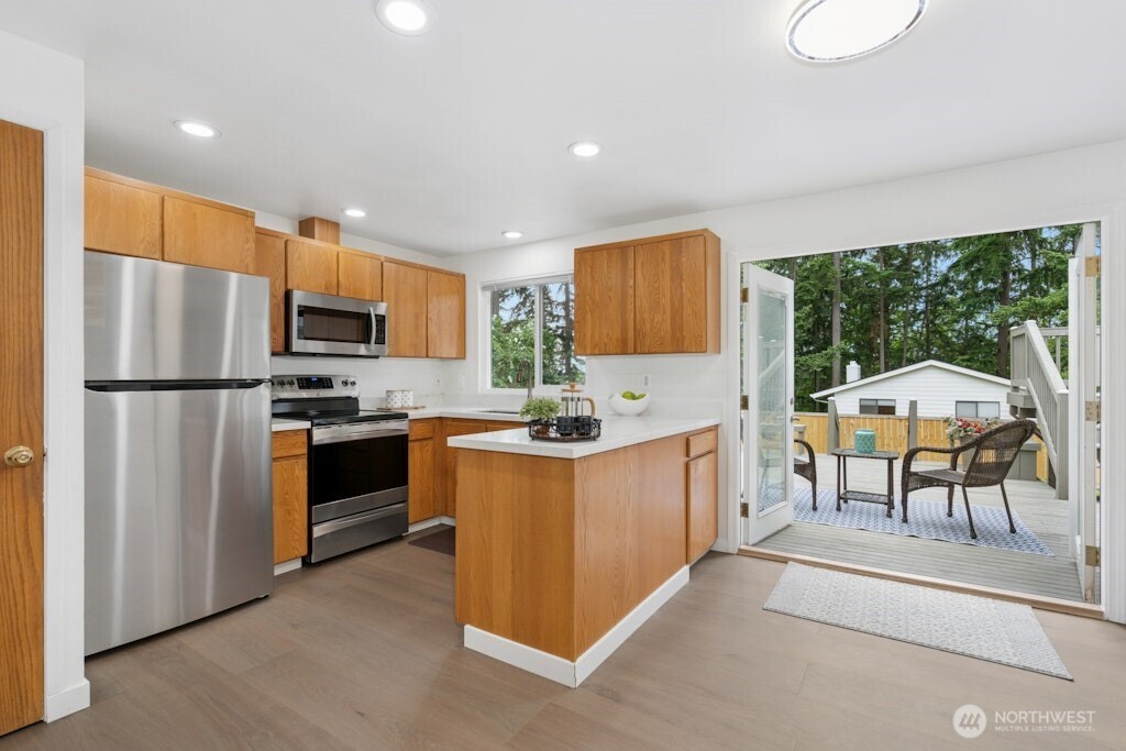 1115 207th Place NE, Sammamish, WA 98074