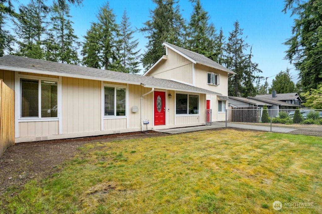 1115 207th Place NE, Sammamish, WA 98074