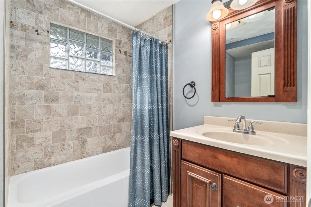 902 Ivy Avenue , Cashmere, WA 98815