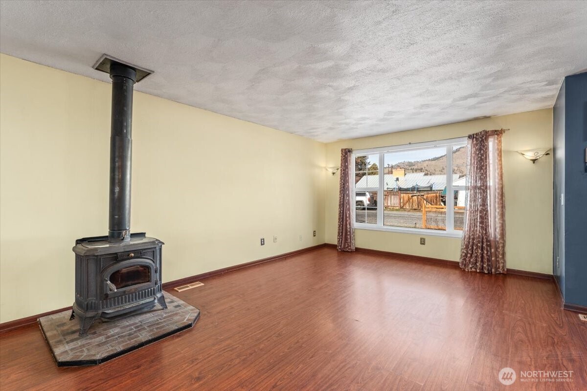 902 Ivy Avenue , Cashmere, WA 98815