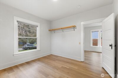 7361 17th Avenue NW, Seattle, WA 98117-5422 - Photo 10