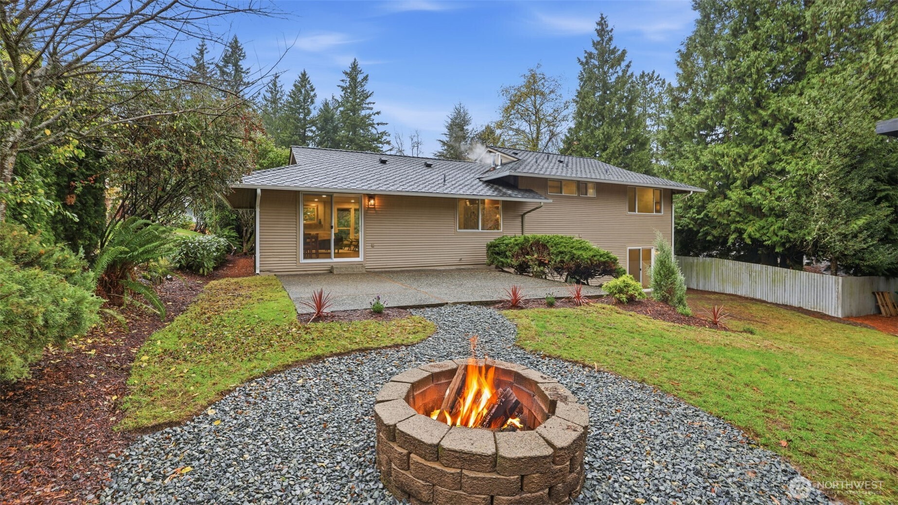 14837 SE Fairwood Boulevard , Renton, WA 98058