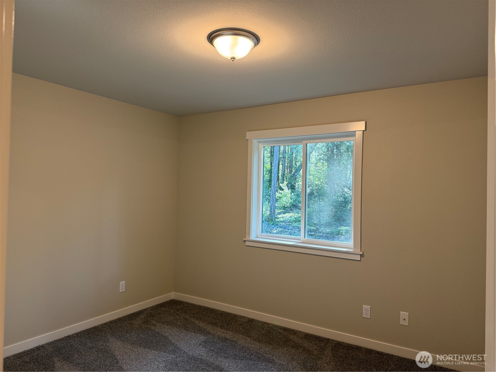 8912 126th Avenue Ct , Anderson Island, WA 98303