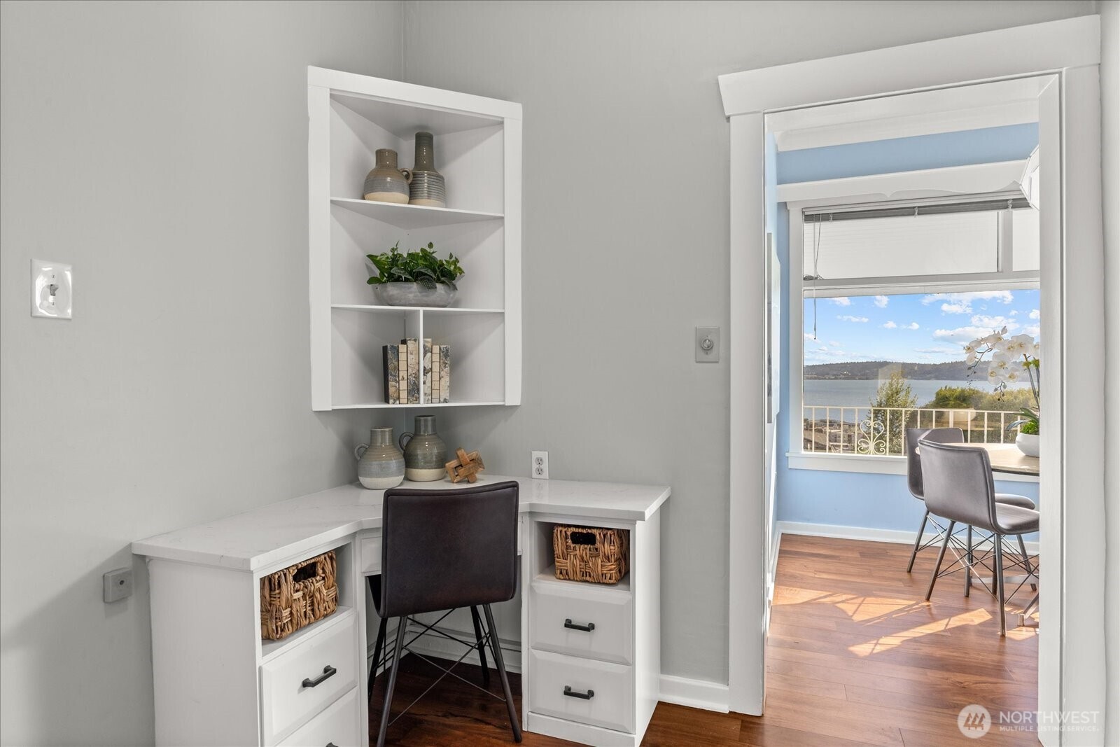 307 W Highland Drive , Seattle, WA 98119