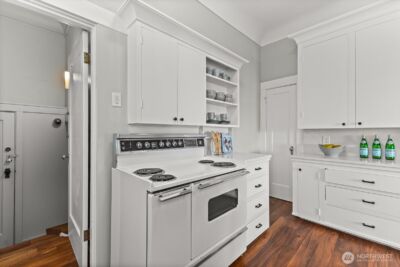 307 W Highland Drive , Seattle, WA 98119 - Photo 14