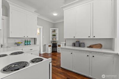 307 W Highland Drive , Seattle, WA 98119 - Photo 15