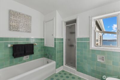 307 W Highland Drive , Seattle, WA 98119 - Photo 19