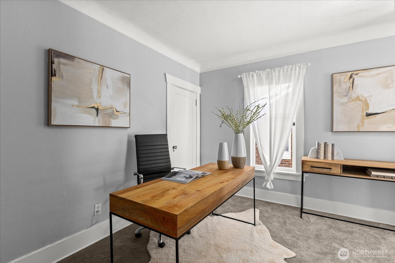 307 W Highland Drive , Seattle, WA 98119