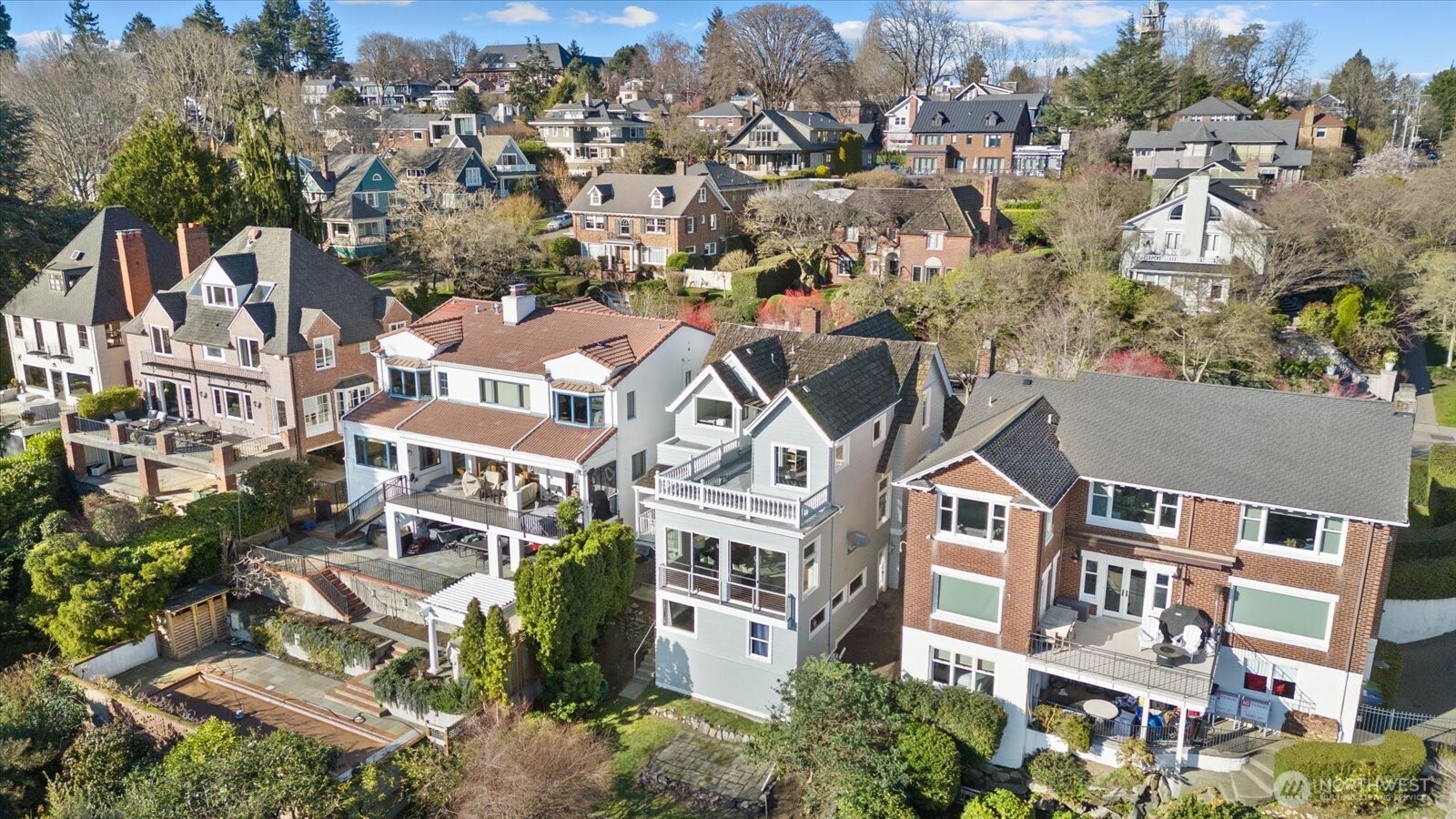 307 W Highland Drive , Seattle, WA 98119