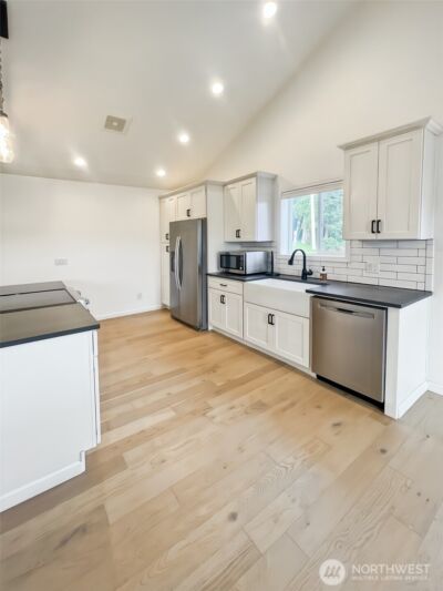 600 Harrison Street N, South Bend, WA 98586 - Photo 15