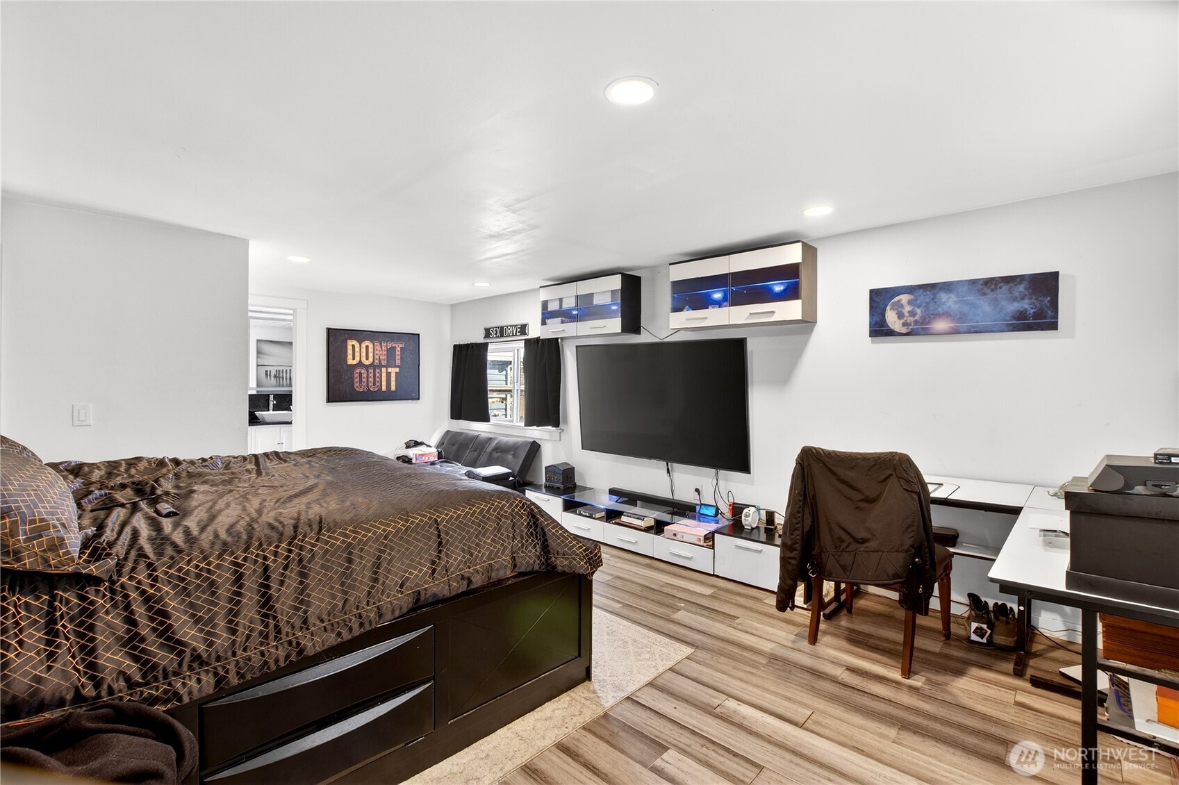 18330 Crooked Mile Road , Granite Falls, WA 98252