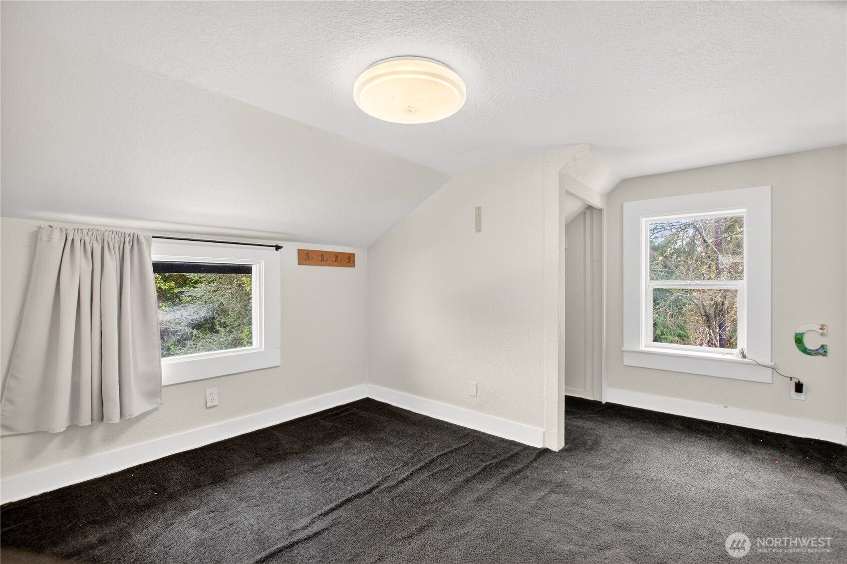 18330 Crooked Mile Road , Granite Falls, WA 98252