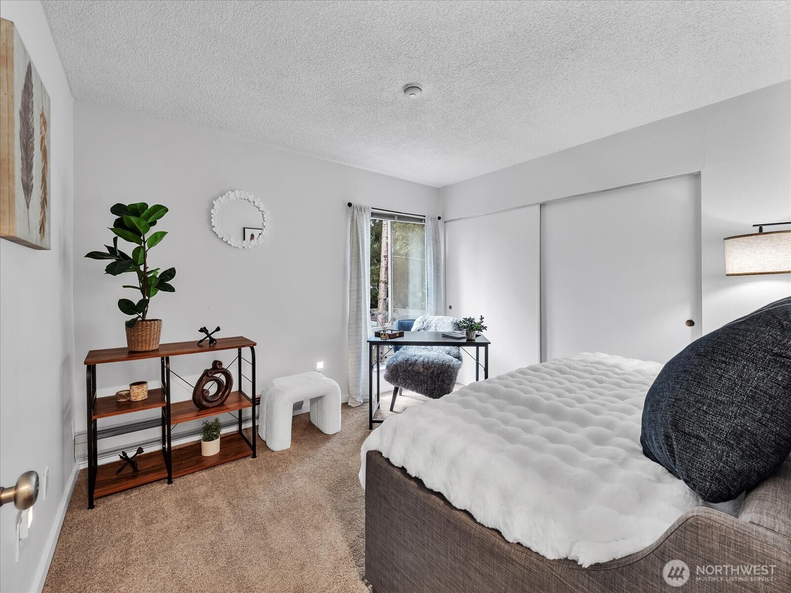 4813 180th Street SW #C202, Lynnwood, WA 98037-3633