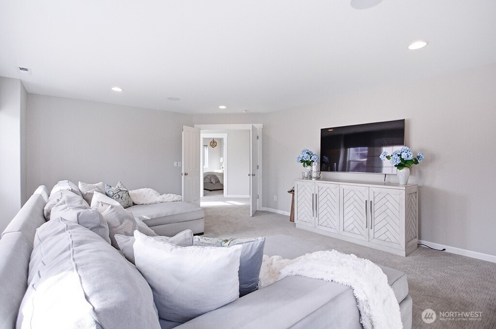 4983 Cornelia Court , Gig Harbor, WA 98332