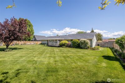 1484 Elmwood Street , Wenatchee, WA 98801-1111 - Photo 27