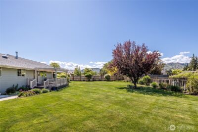 1484 Elmwood Street , Wenatchee, WA 98801-1111 - Photo 31
