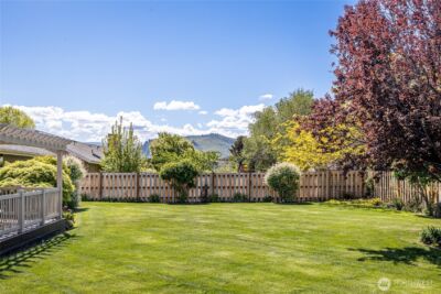 1484 Elmwood Street , Wenatchee, WA 98801-1111 - Photo 32