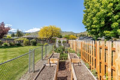1484 Elmwood Street , Wenatchee, WA 98801-1111 - Photo 35