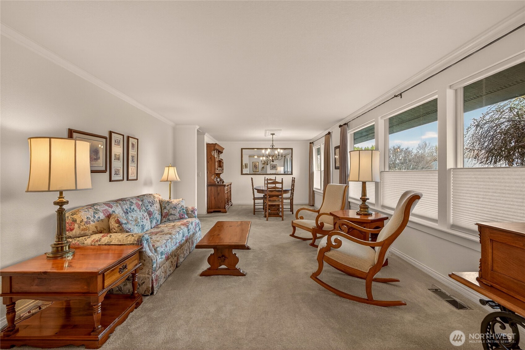 1484 Elmwood Street , Wenatchee, WA 98801-1111