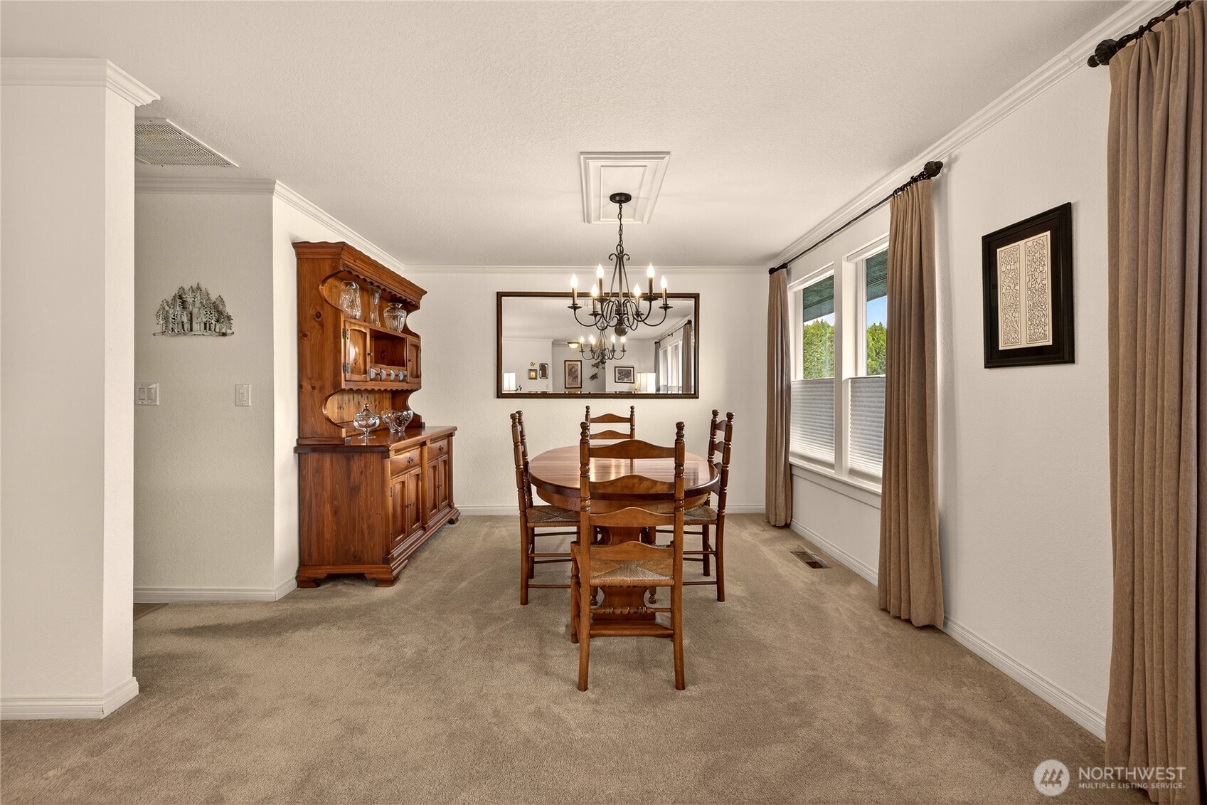 1484 Elmwood Street , Wenatchee, WA 98801-1111