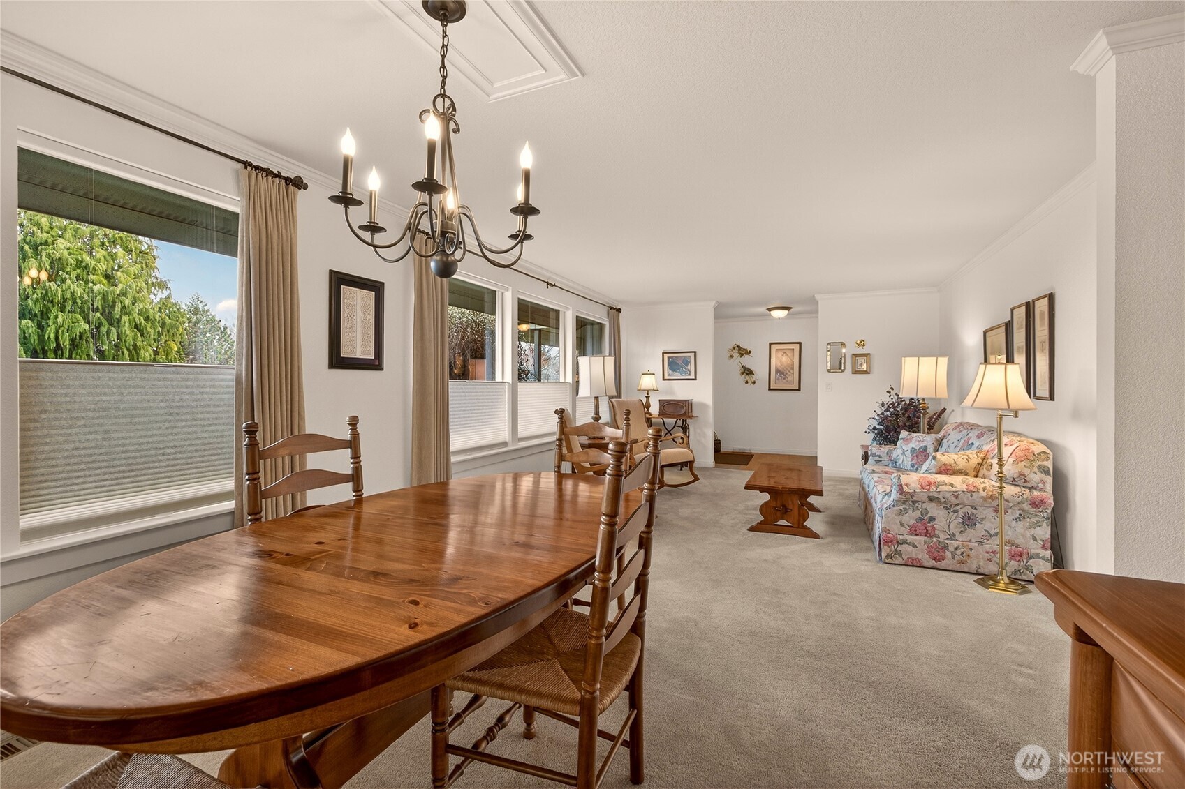 1484 Elmwood Street , Wenatchee, WA 98801-1111