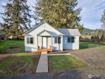 1365 Dolan Street , Raymond, WA 98577
