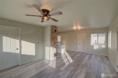 1365 Dolan Street , Raymond, WA 98577 - Photo 6