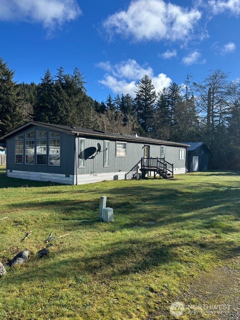 80 Salmon Street , Clallam Bay, WA 98326