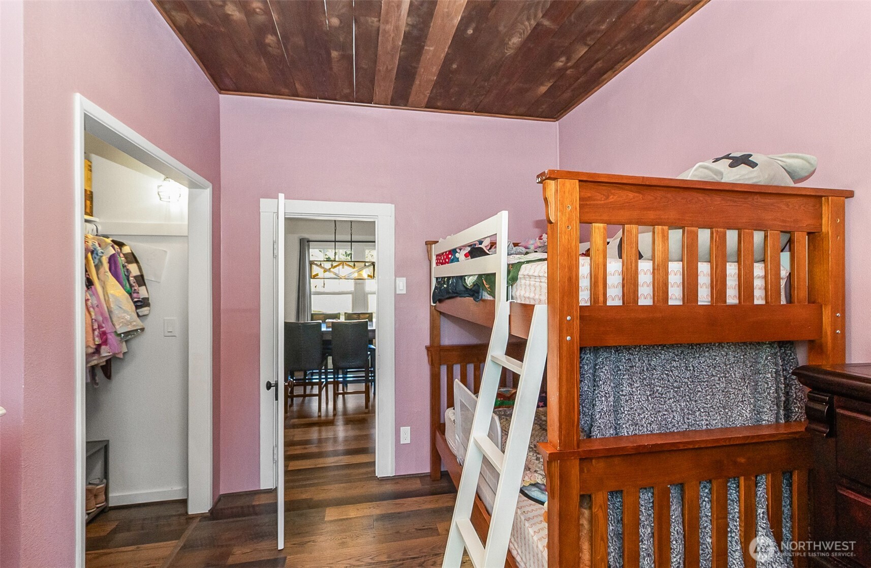 8711 State Route 92 , Granite Falls, WA 98252