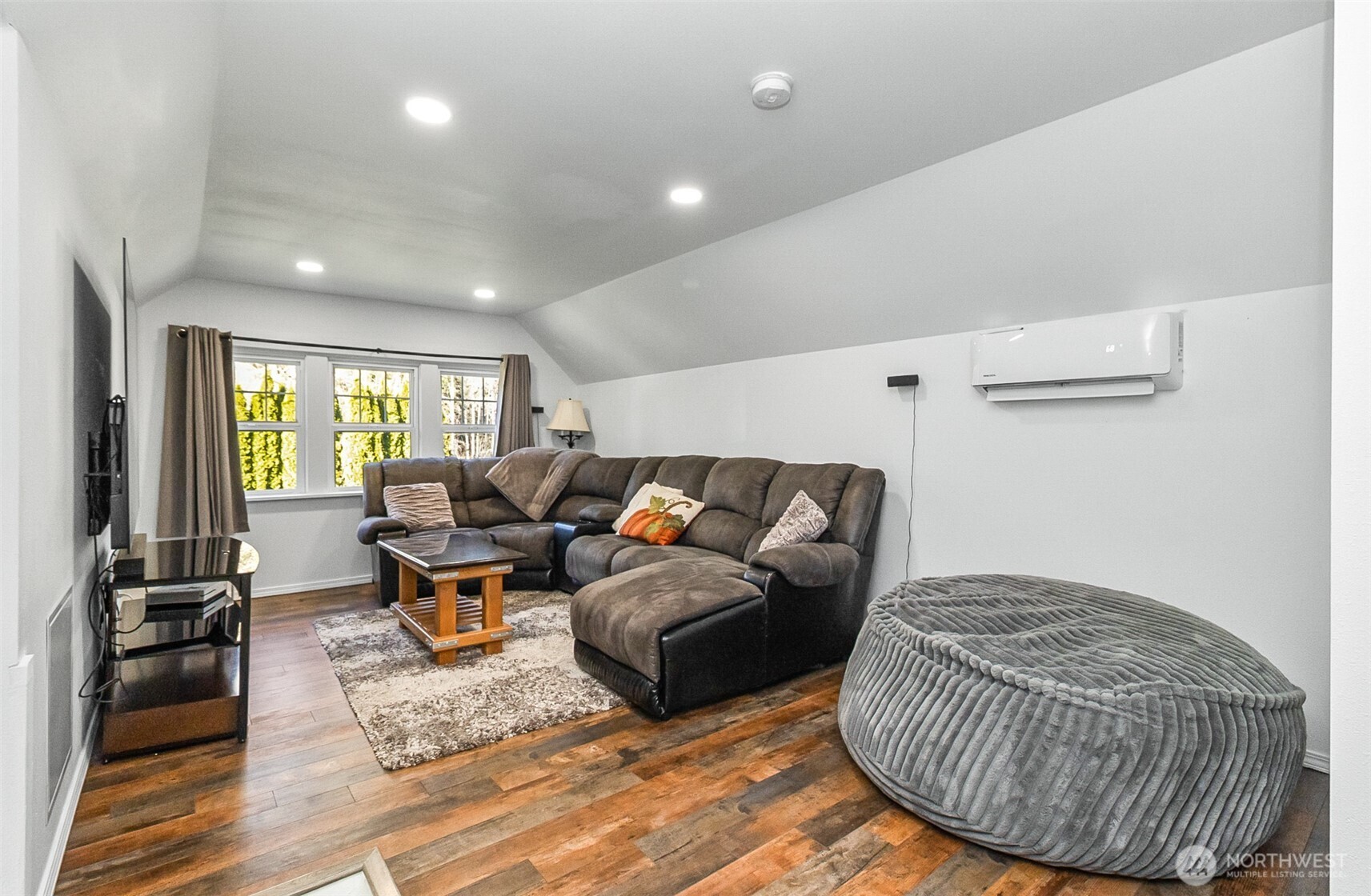 8711 State Route 92 , Granite Falls, WA 98252