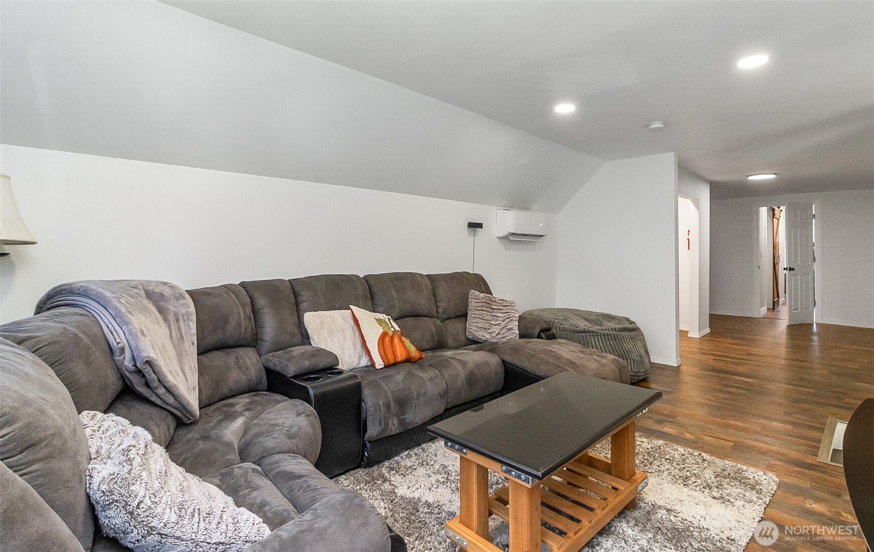 8711 State Route 92 , Granite Falls, WA 98252