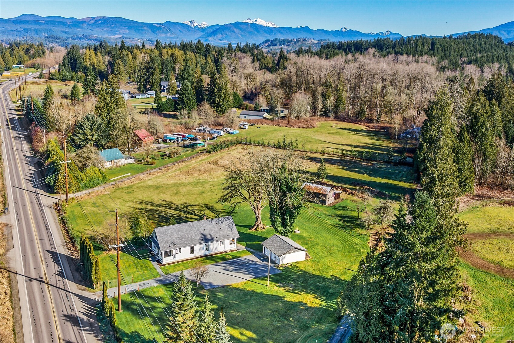 8711 State Route 92 , Granite Falls, WA 98252