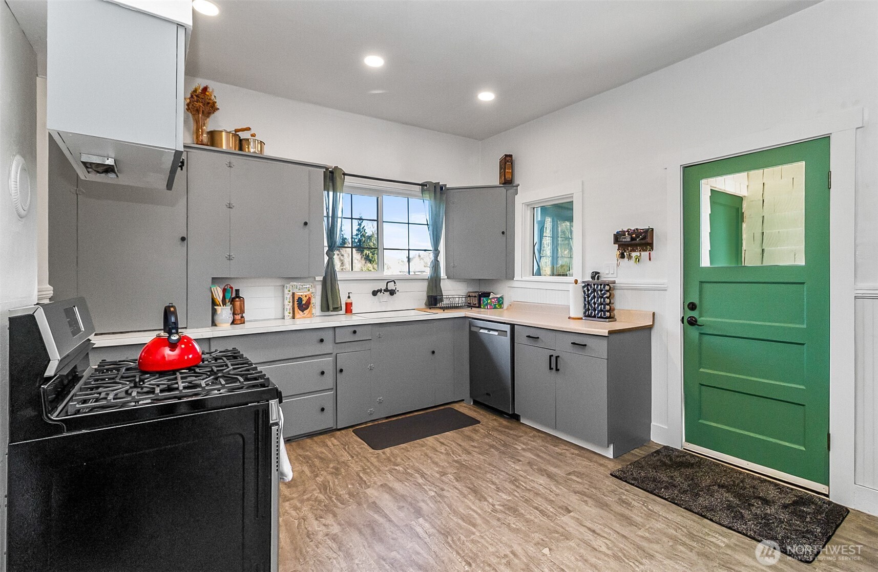 8711 State Route 92 , Granite Falls, WA 98252