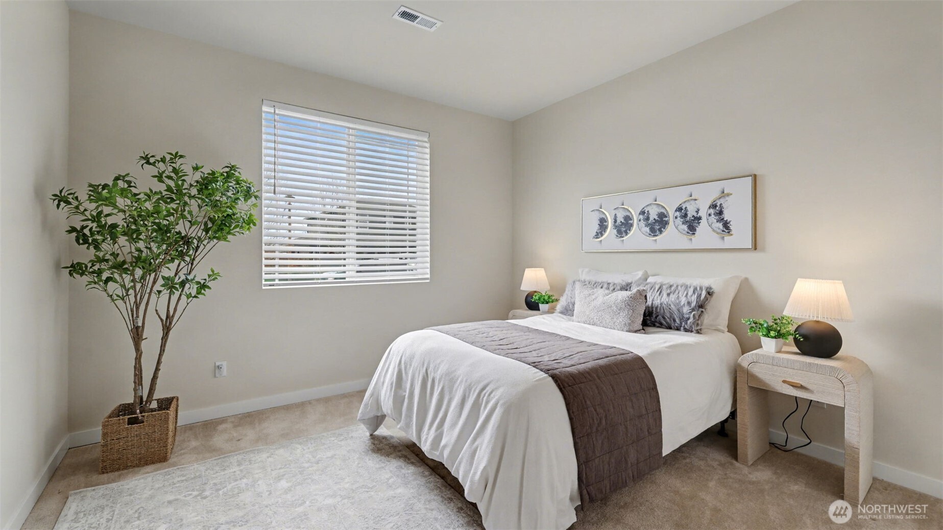 3555 Elmont Avenue , Enumclaw, WA 98022