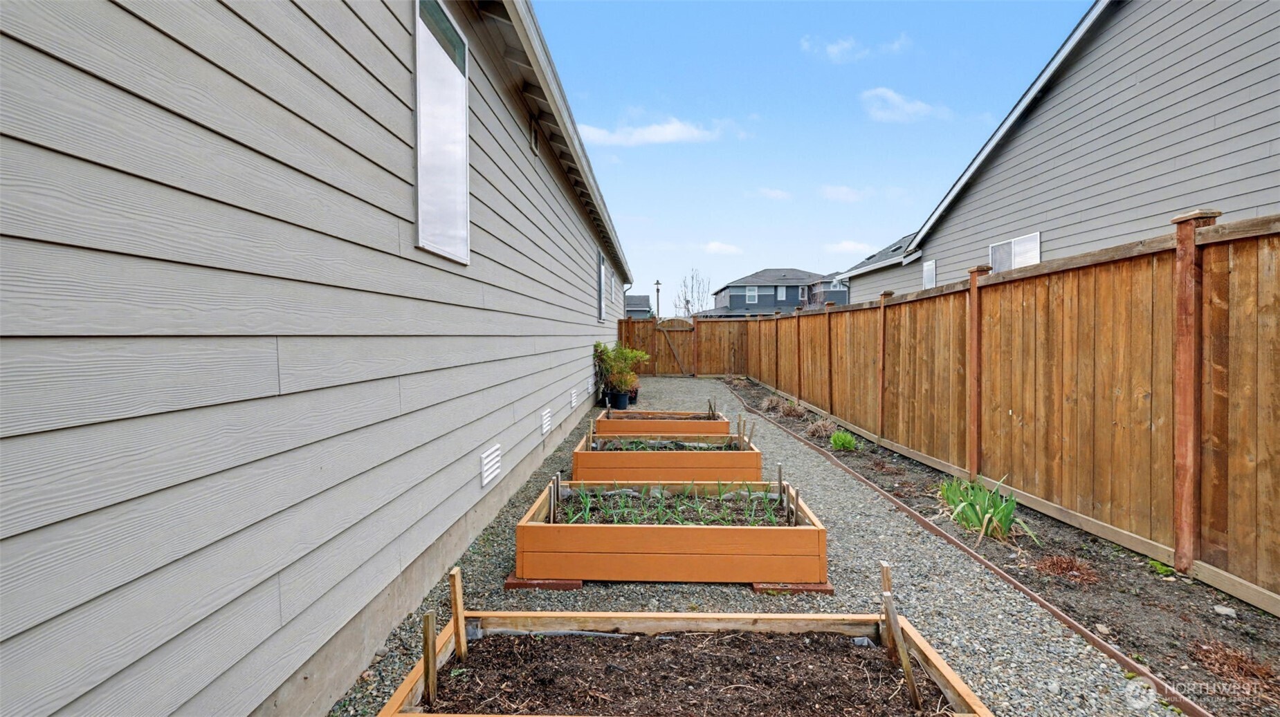 3555 Elmont Avenue , Enumclaw, WA 98022