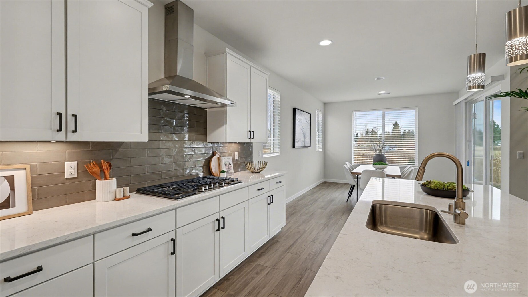 3555 Elmont Avenue , Enumclaw, WA 98022