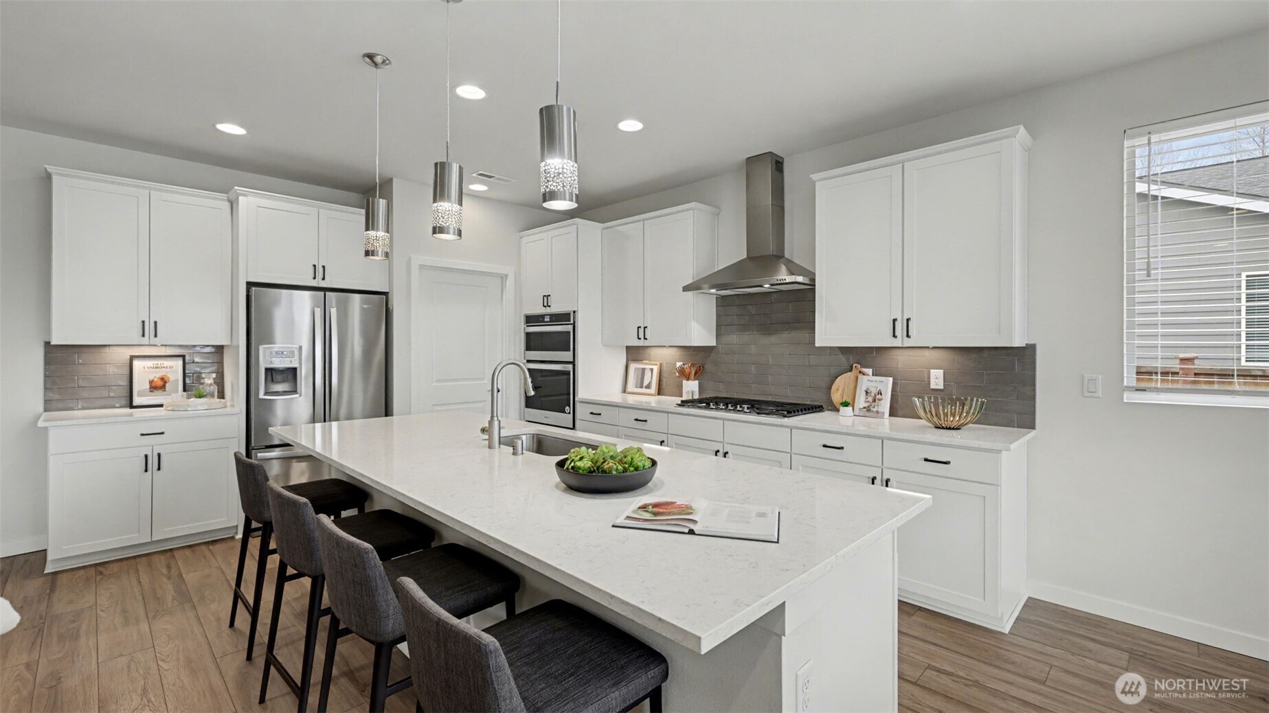 3555 Elmont Avenue , Enumclaw, WA 98022