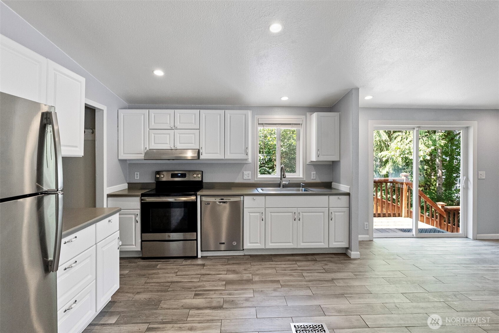 3355 SE Arcadia Road , Shelton, WA 98584
