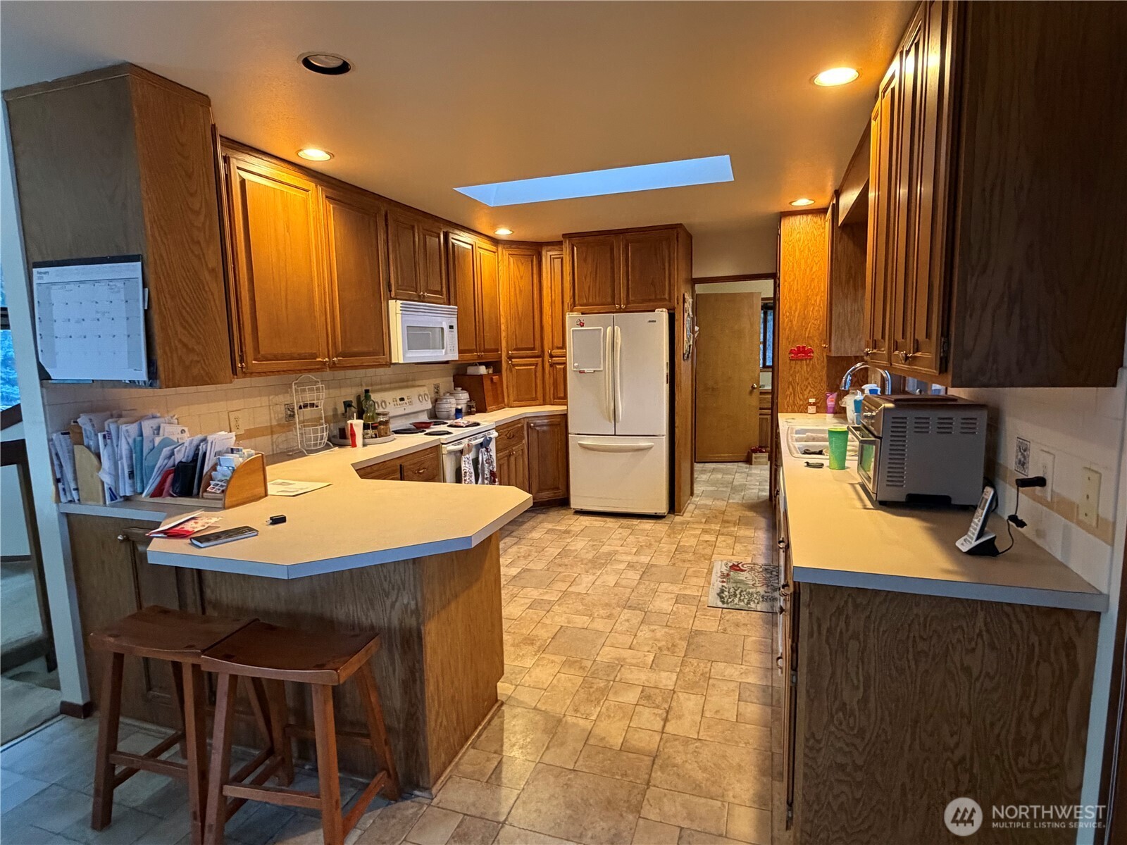 1501 N Grover Avenue , East Wenatchee, WA 98802