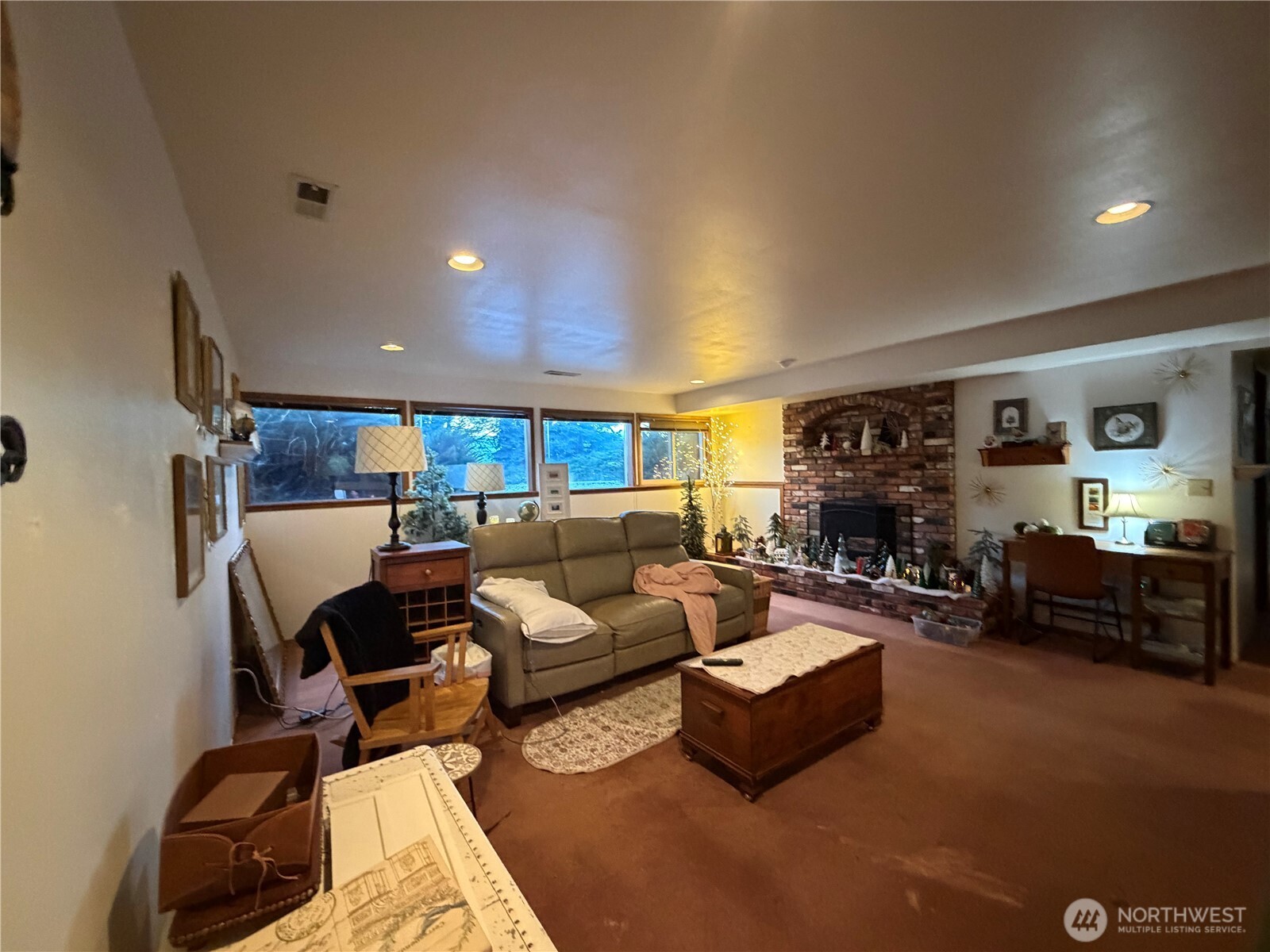 1501 N Grover Avenue , East Wenatchee, WA 98802