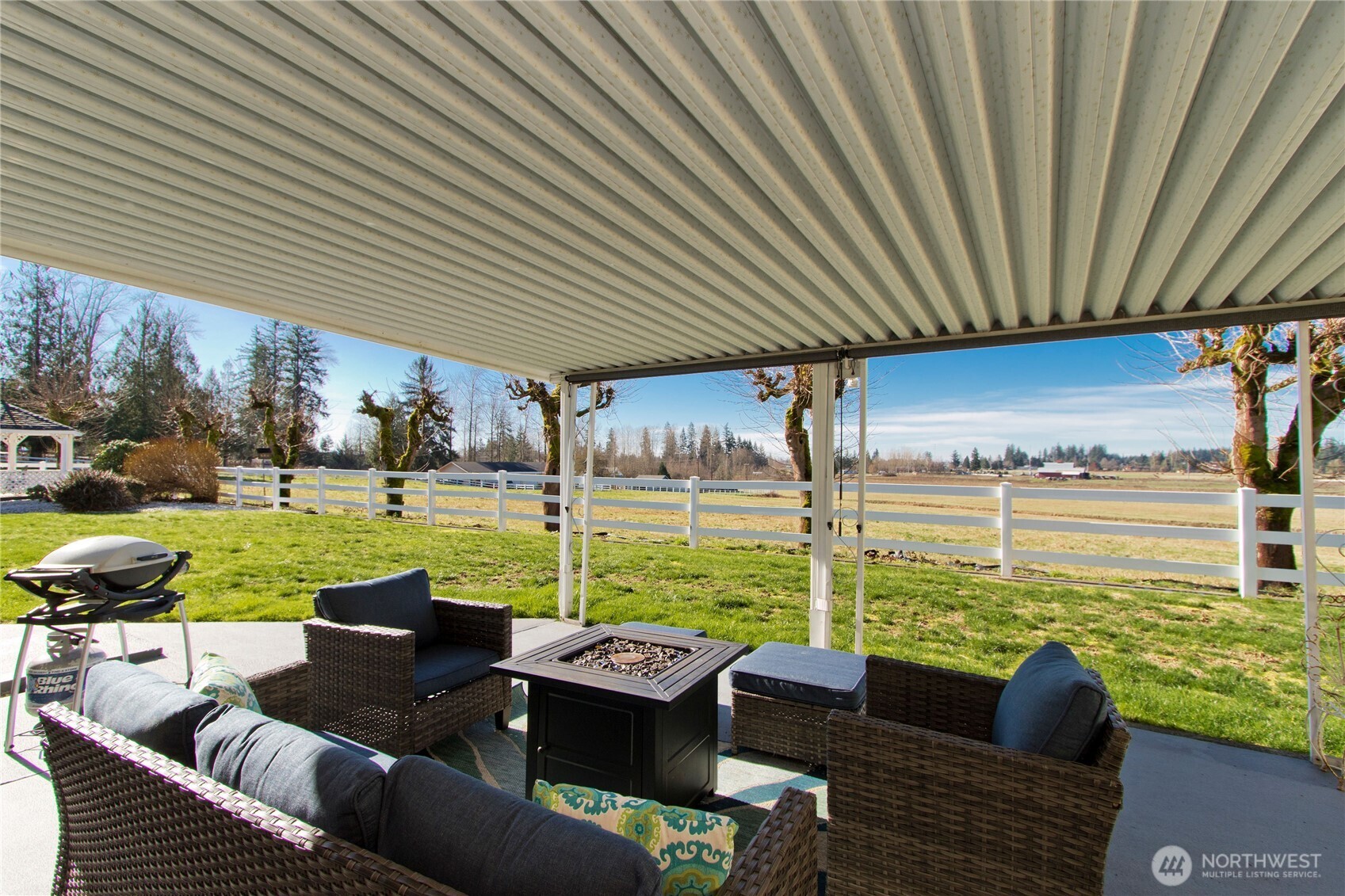 39811 272nd Avenue SE, Enumclaw, WA 98022