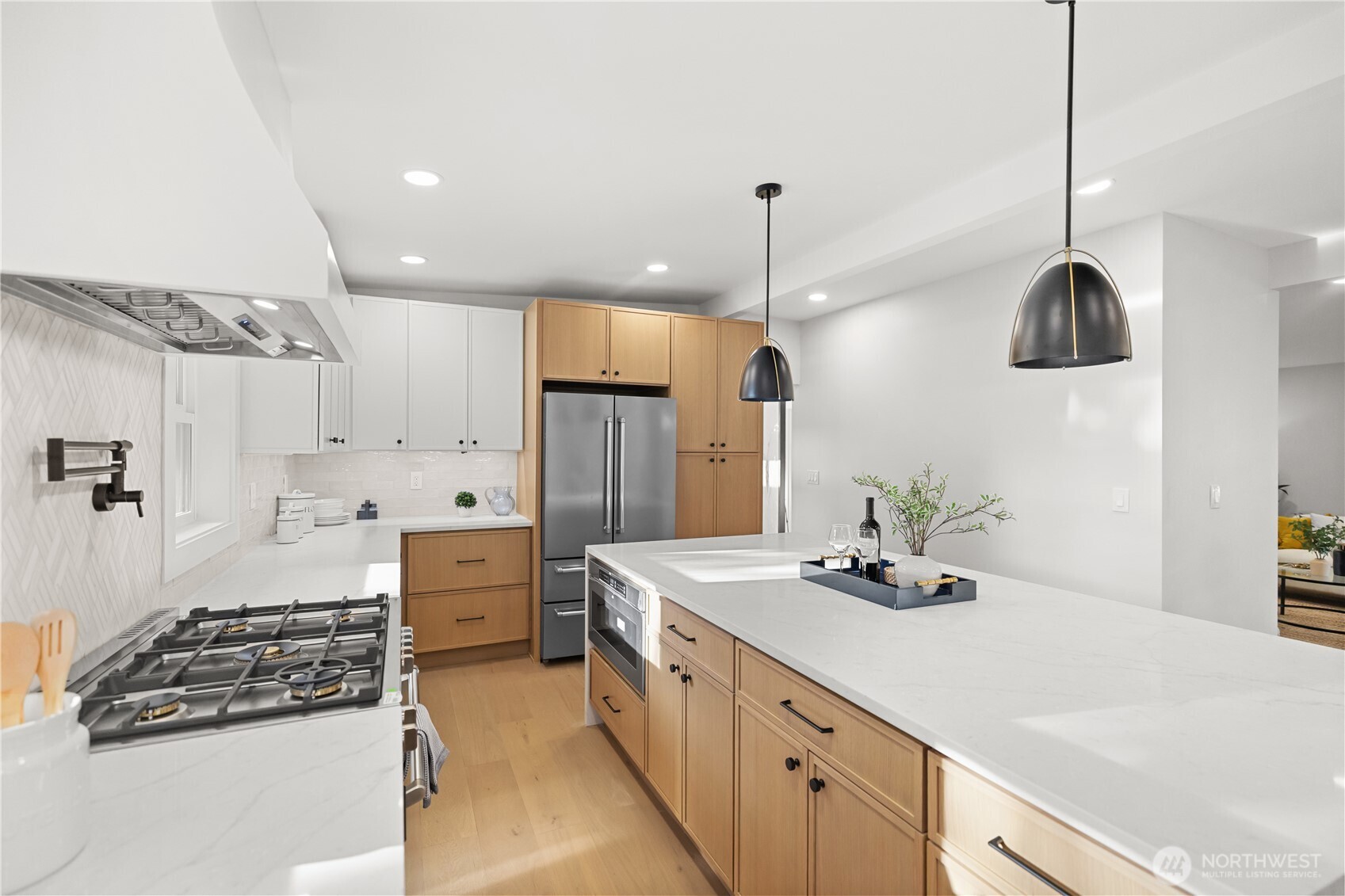 62 165th Avenue SE, Bellevue, WA 98008