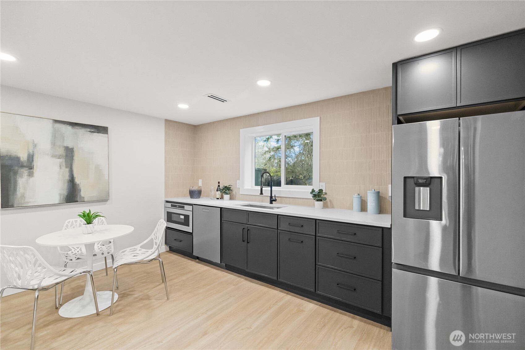 62 165th Avenue SE, Bellevue, WA 98008