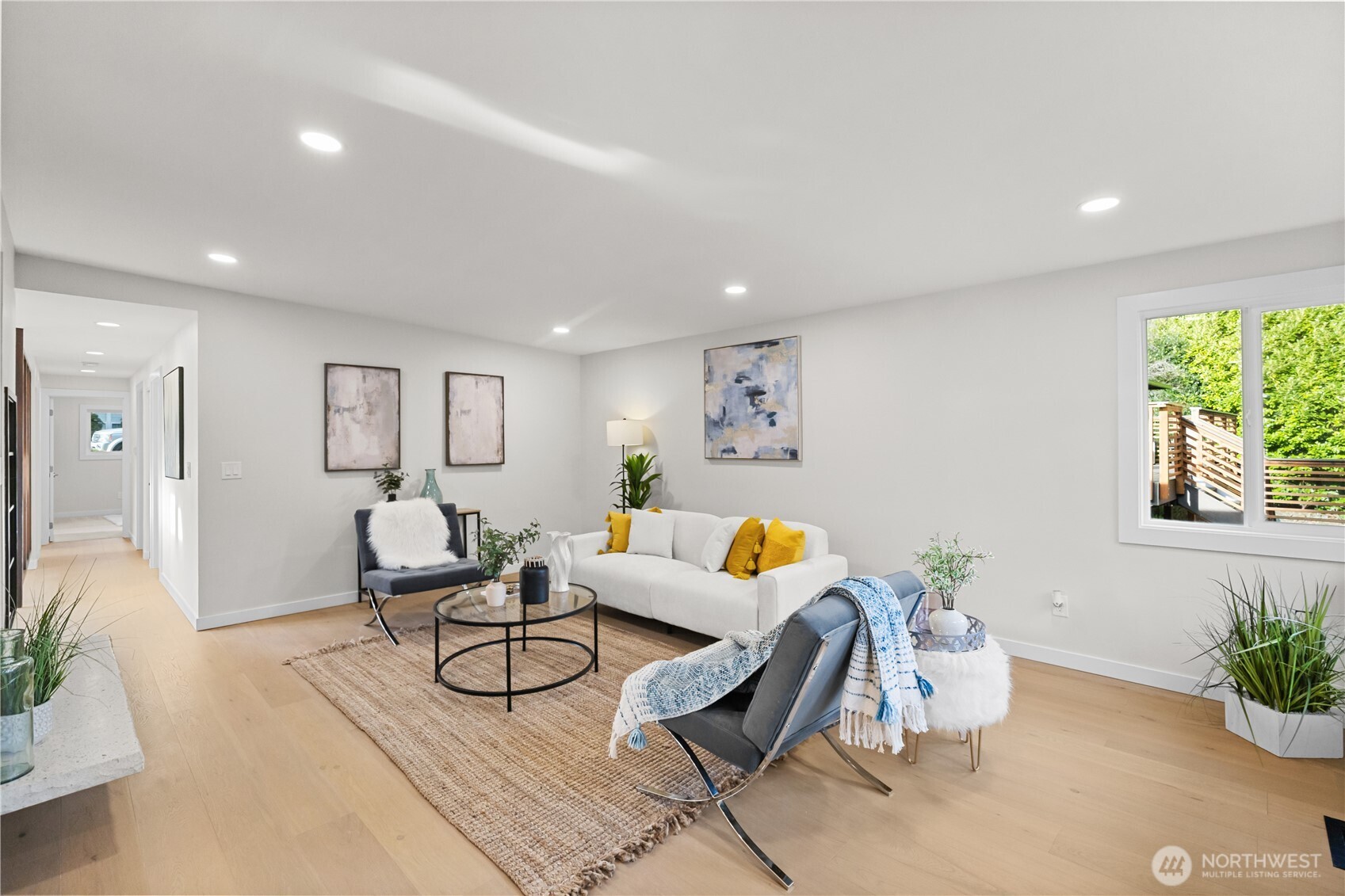 62 165th Avenue SE, Bellevue, WA 98008