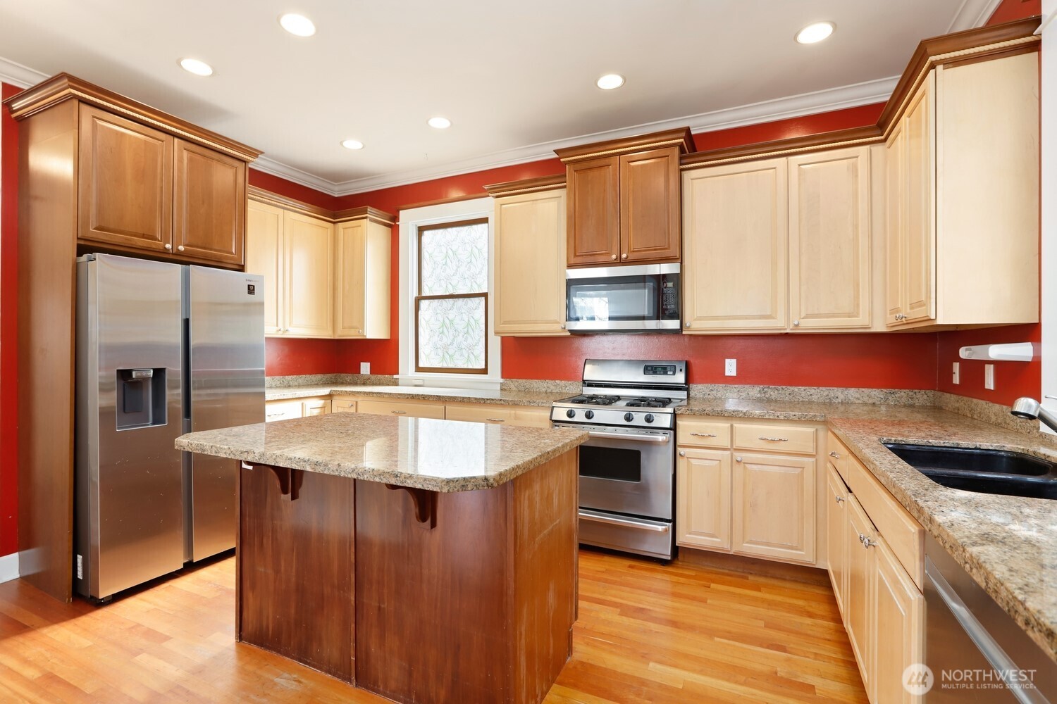 137 23rd Avenue E, Seattle, WA 98112