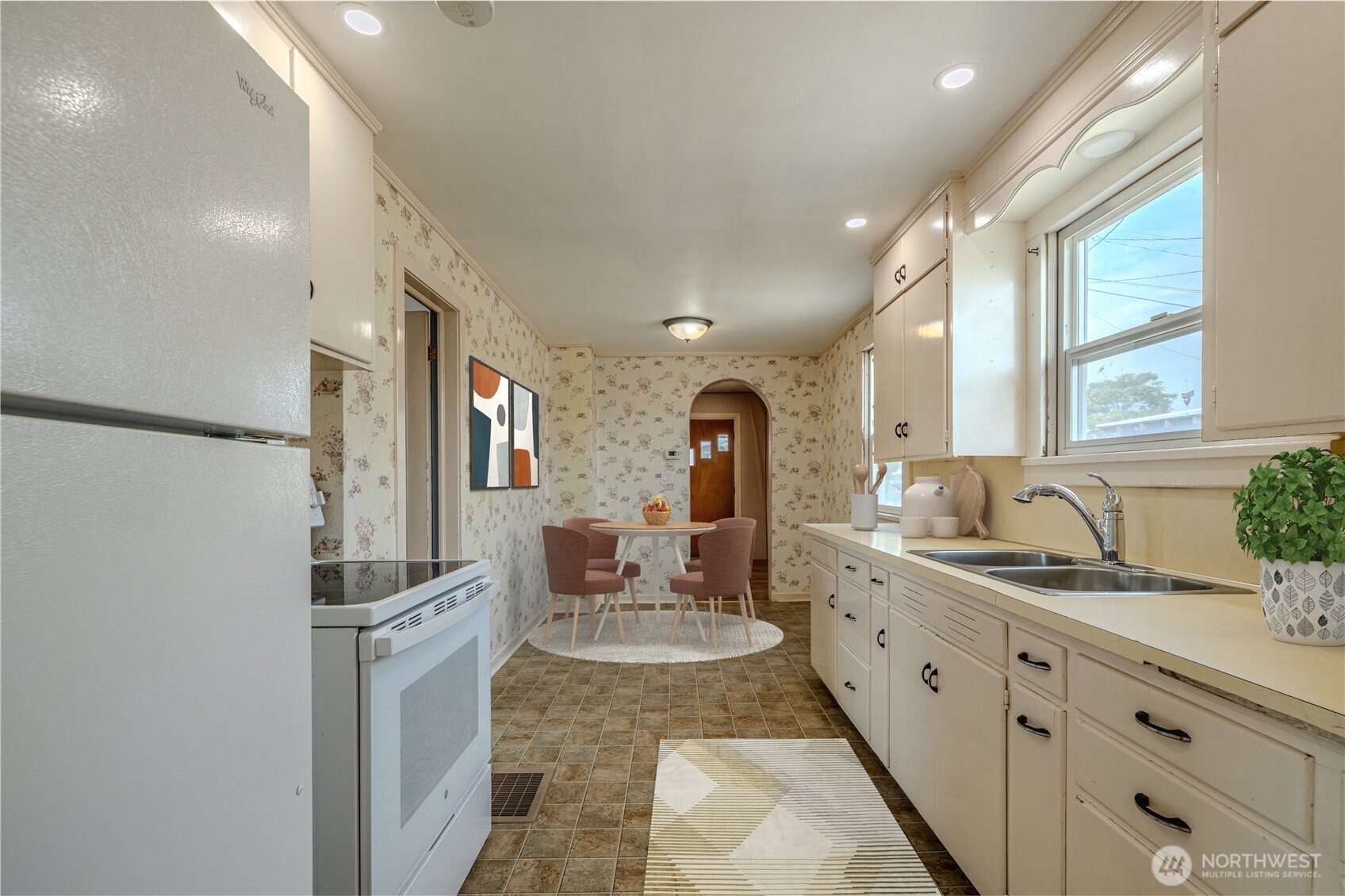 915 Orondo Avenue , Wenatchee, WA 98801