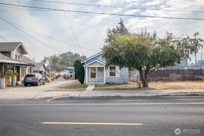 915 Orondo Avenue , Wenatchee, WA 98801 - Photo 4