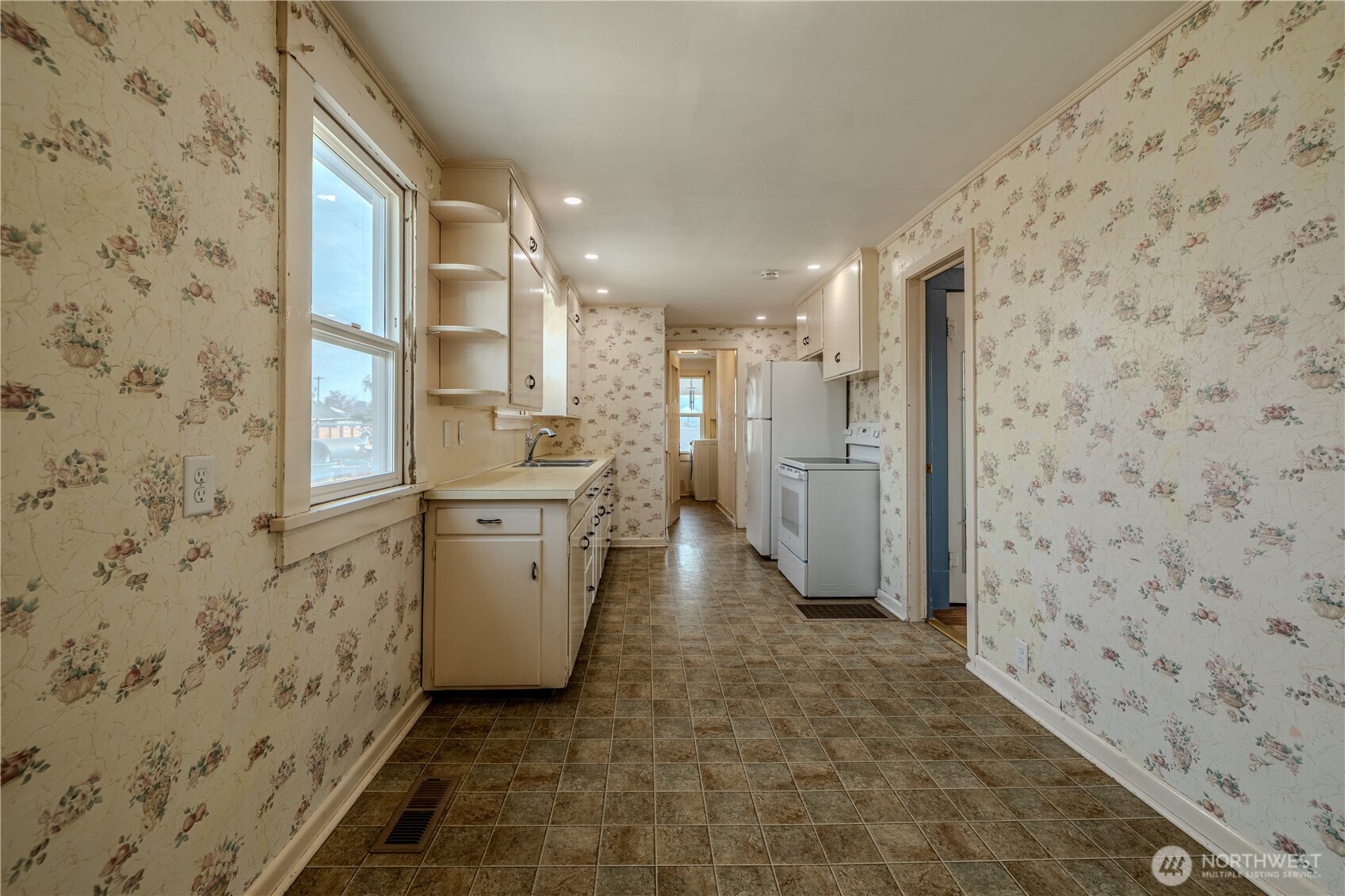 915 Orondo Avenue , Wenatchee, WA 98801